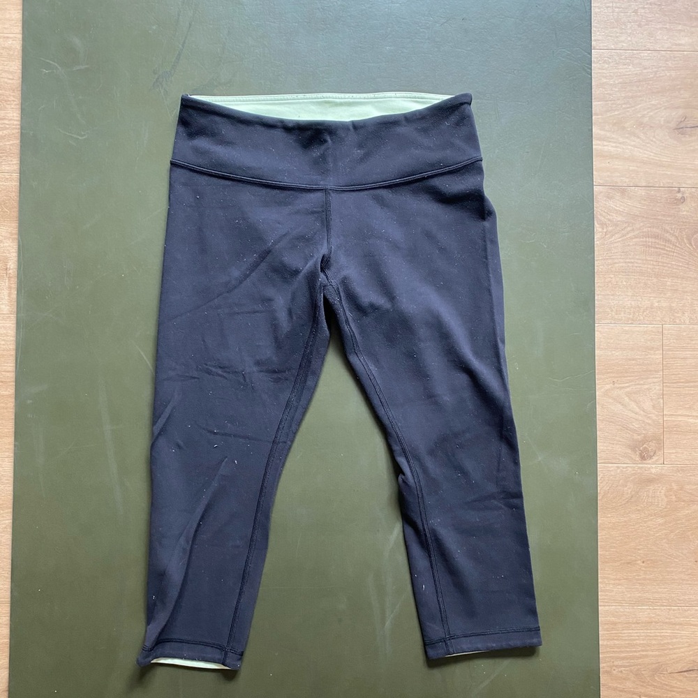 Lululemon cropped black leggings